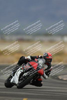 media/Nov-15-2025-Race Pace (Sat) [[8de605a2d8]]/Non Verified Riders (1st 20 Minutes)/Turn 4 (1010am)/